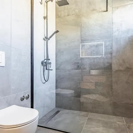 Rougemarin - Rouge With Private Pool *