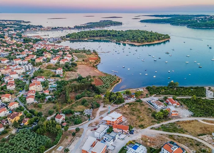 Rougemarin - Rouge With Private Pool *