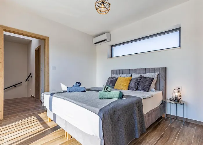 Rougemarin - Rouge With Private Pool * Medulin