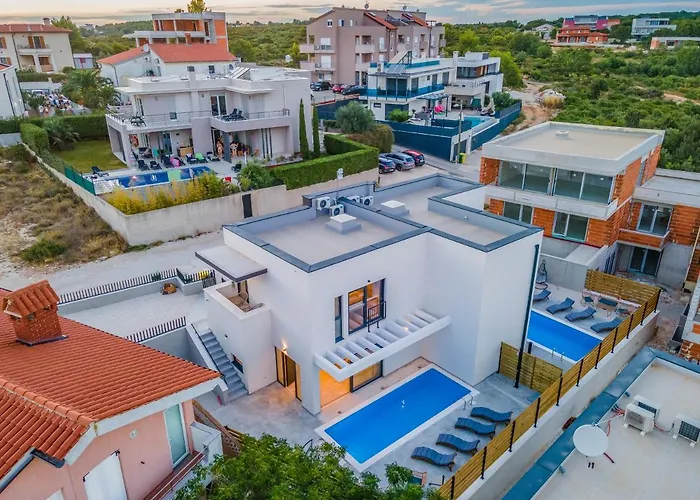 Rougemarin - Rouge With Private Pool Villa *